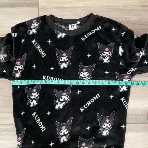 KUROMI by Sanrio Plush Cozy Crewneck Top All Over Print Size M - Picture 7 of 16